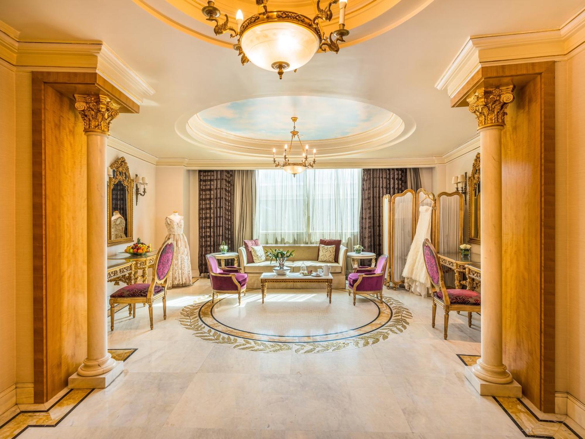 Moevenpick Hotel Khobar Extérieur photo The Royal Suite