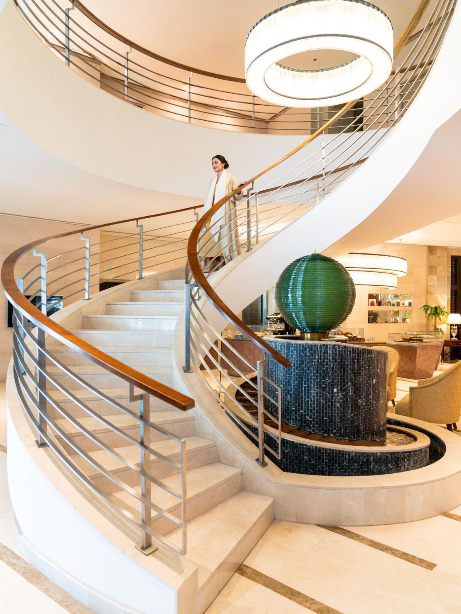 Moevenpick Hotel Khobar Extérieur photo The lobby of the hotel
