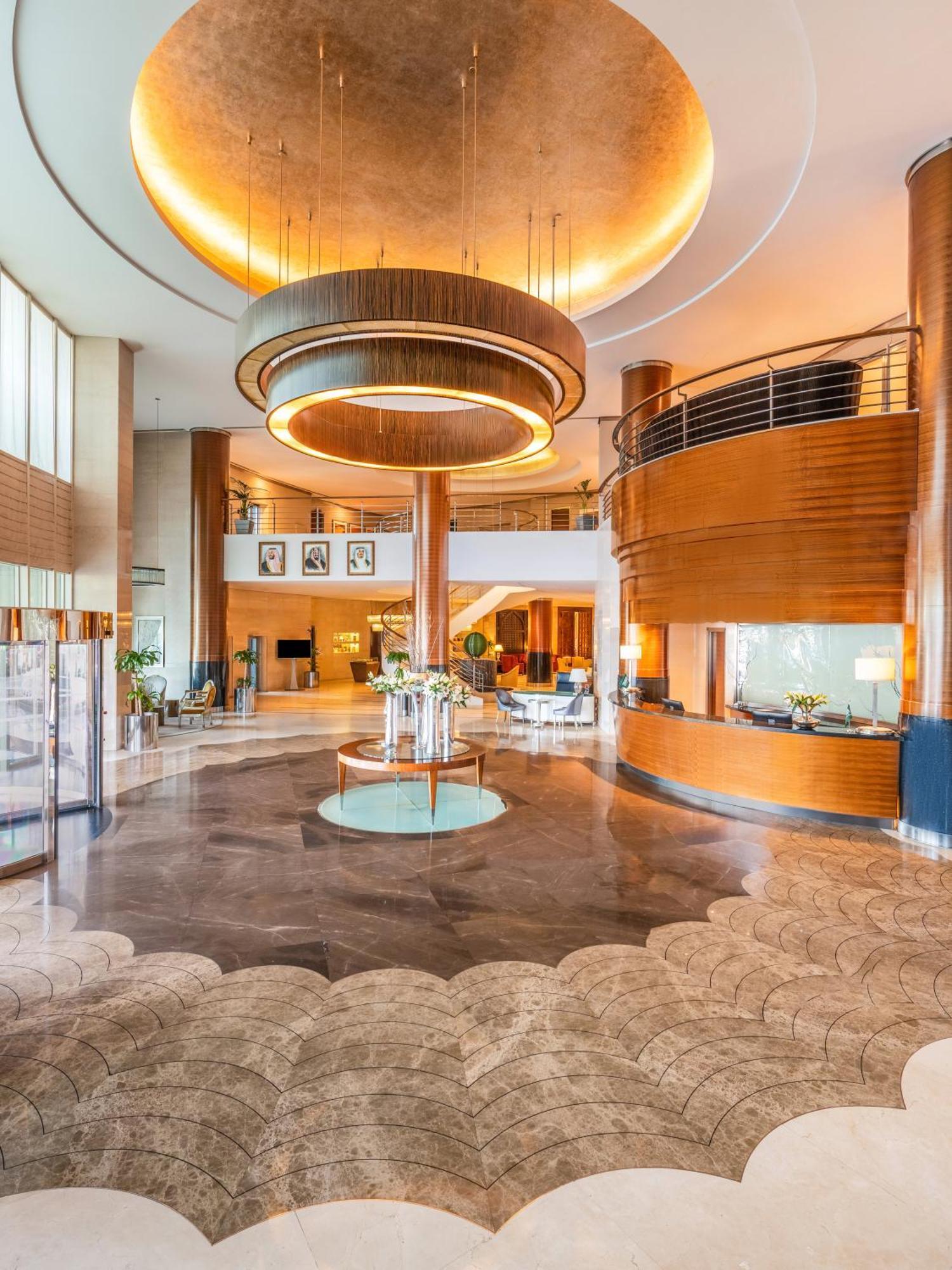 Moevenpick Hotel Khobar Extérieur photo Lobby