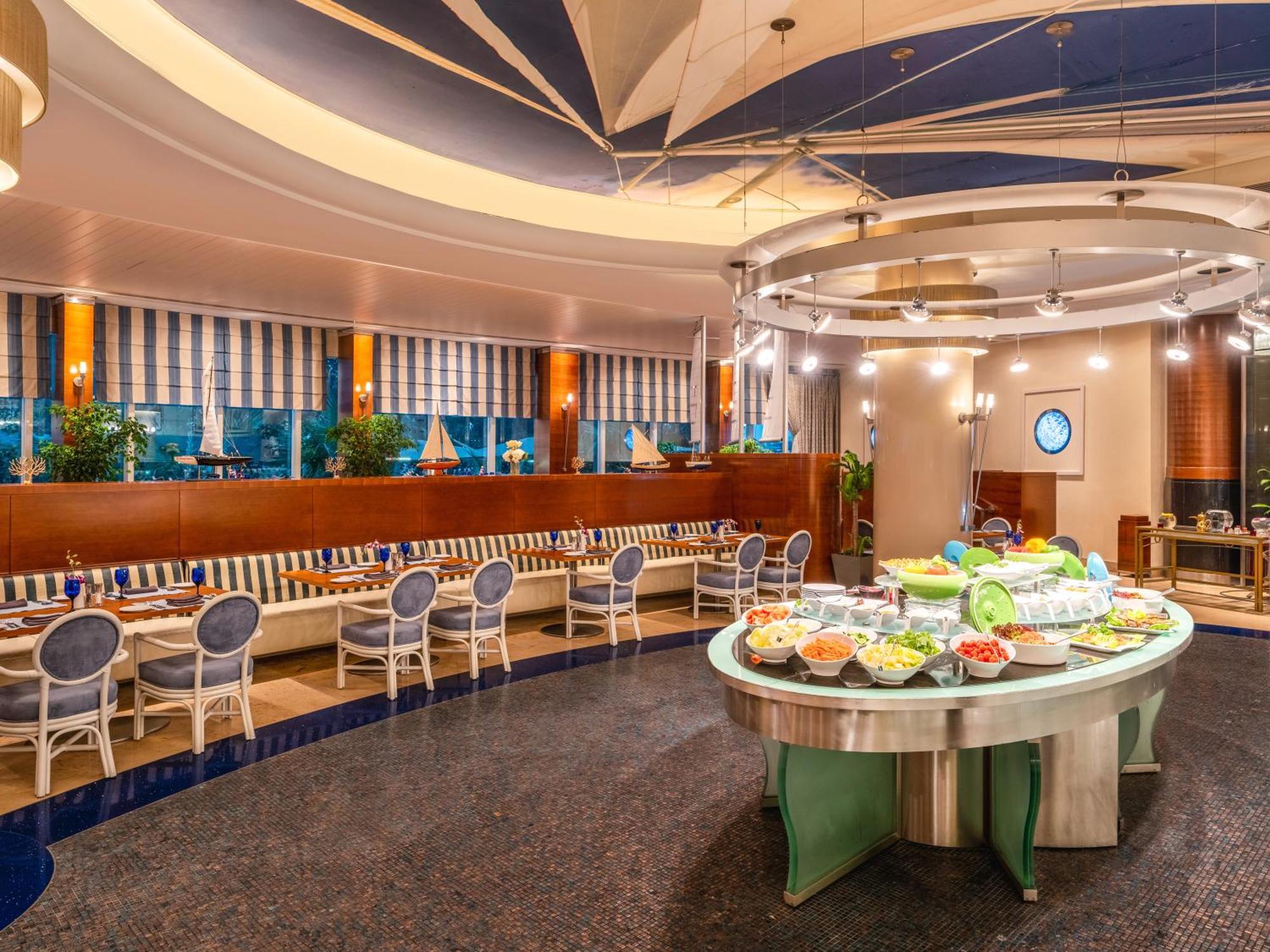 Moevenpick Hotel Khobar Extérieur photo The restaurant
