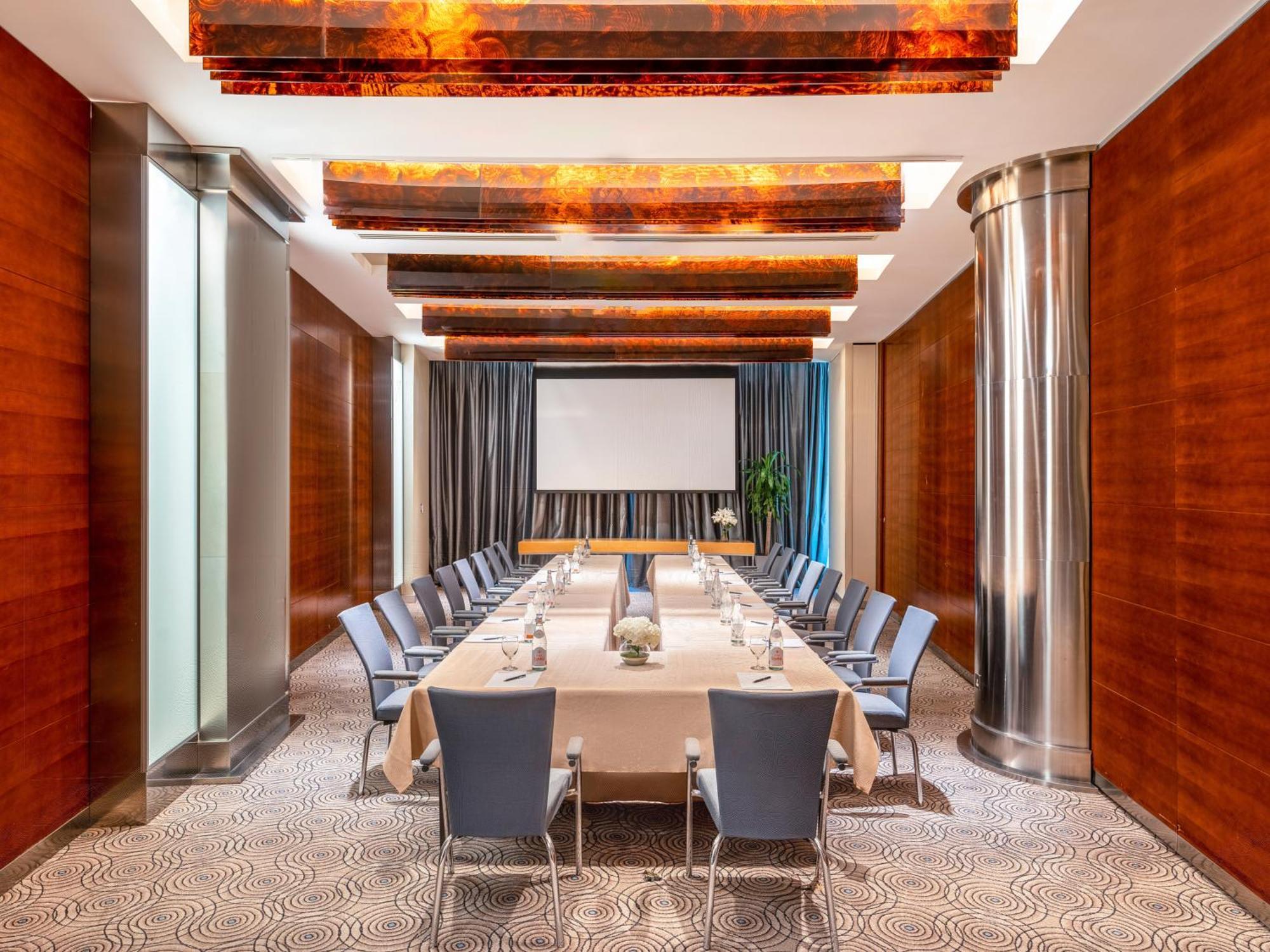 Moevenpick Hotel Khobar Extérieur photo Meeting room