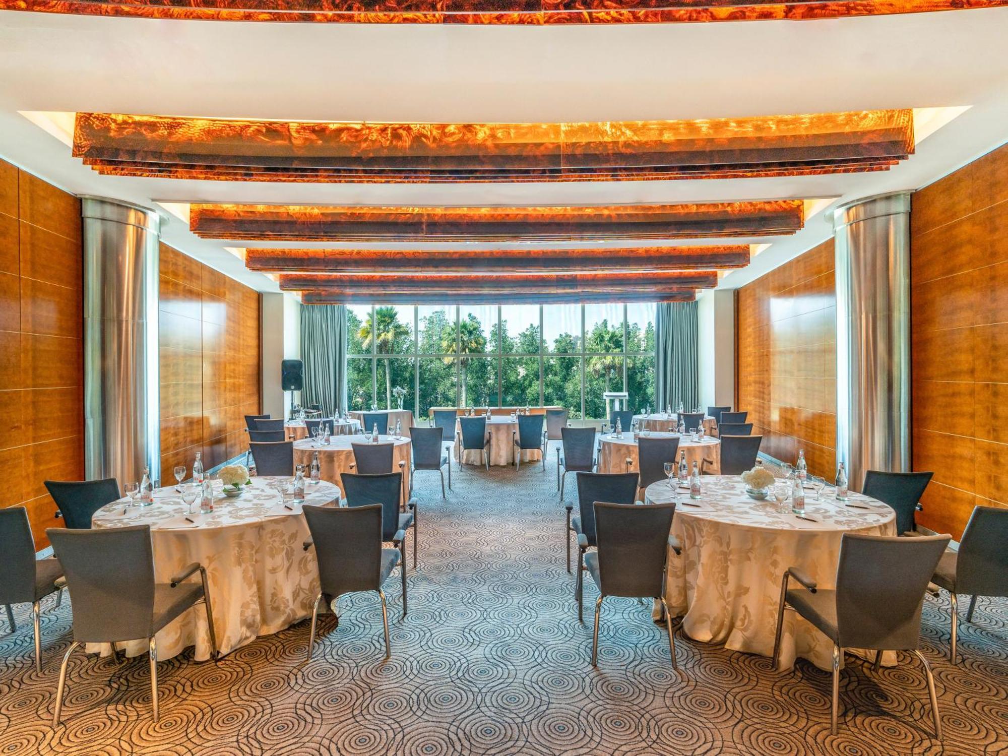 Moevenpick Hotel Khobar Extérieur photo The Westin Hyderabad Hiranandani
