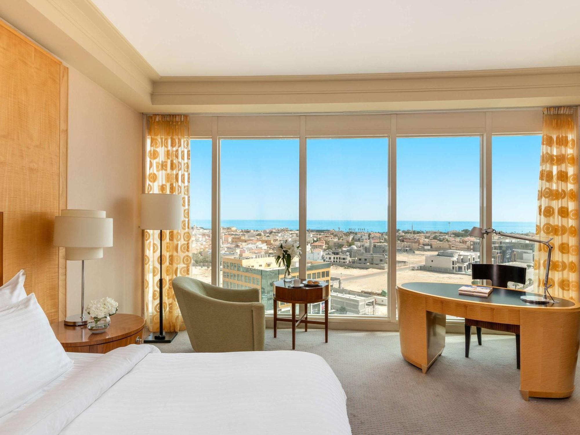 Moevenpick Hotel Khobar Extérieur photo Deluxe Room